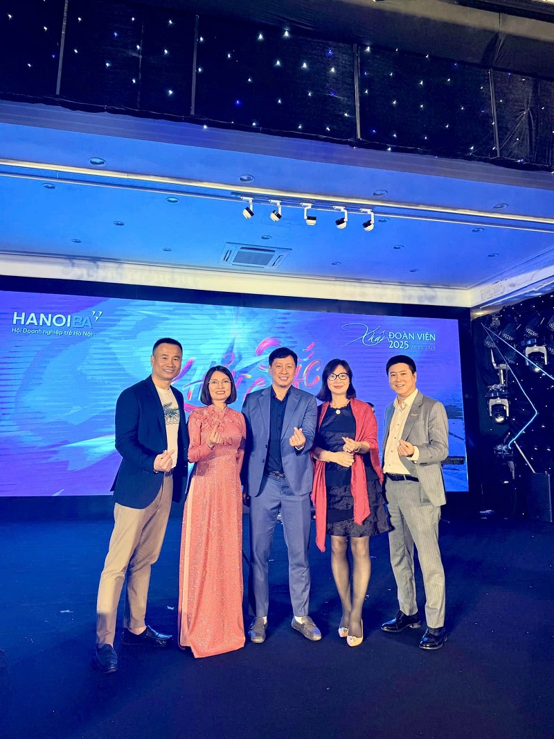 ceo-long-bien-tham-du-chuong-trinh-xuan-doan-vien-cua-ha-noi-ba-3
