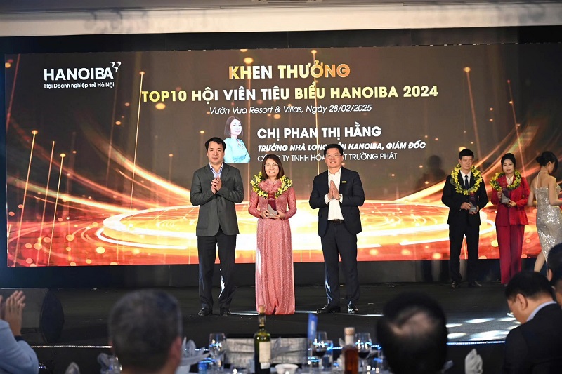 ceo-long-bien-tham-du-chuong-trinh-xuan-doan-vien-cua-ha-noi-ba-6