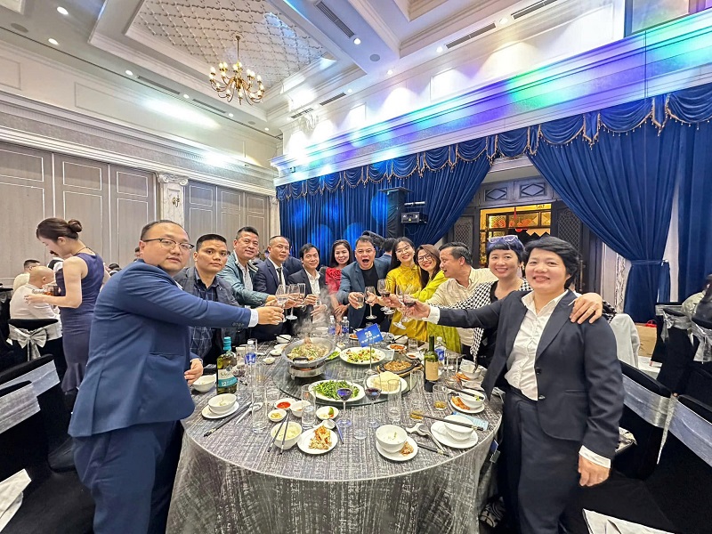 ceo-long-bien-tham-du-chuong-trinh-xuan-doan-vien-cua-ha-noi-ba-9